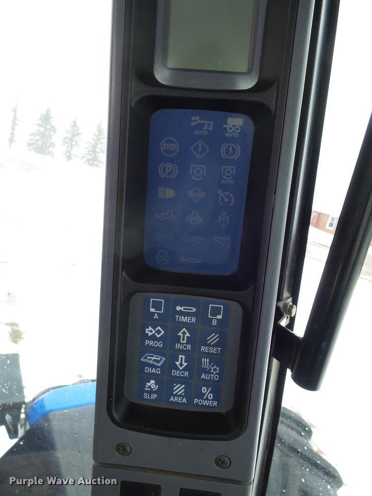 image for item AL9029 2008 New Holland T9040 4WD tractor