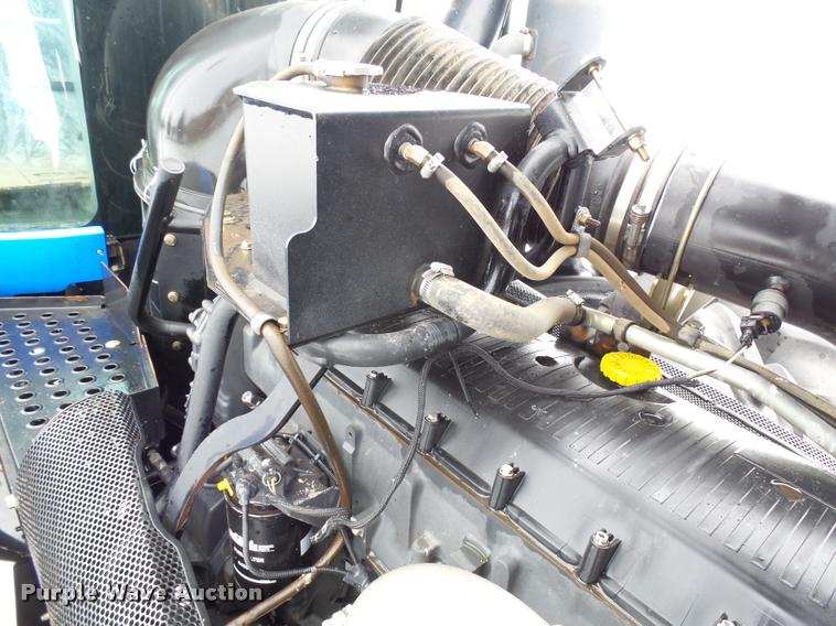 image for item AL9029 2008 New Holland T9040 4WD tractor