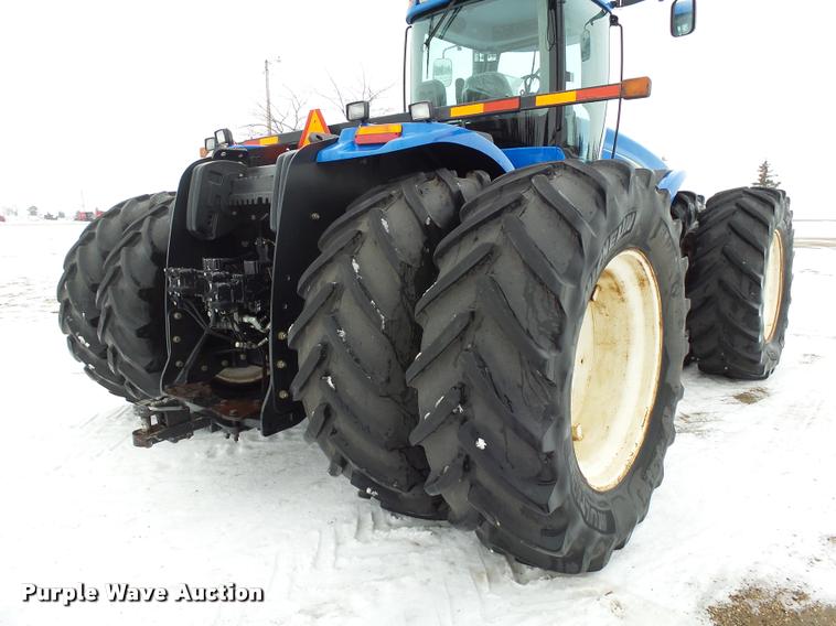 image for item AL9029 2008 New Holland T9040 4WD tractor