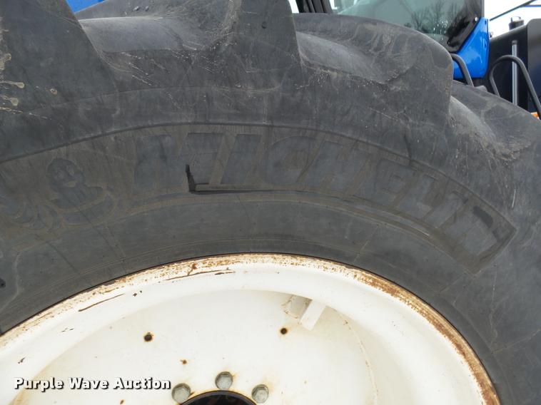 image for item AL9029 2008 New Holland T9040 4WD tractor