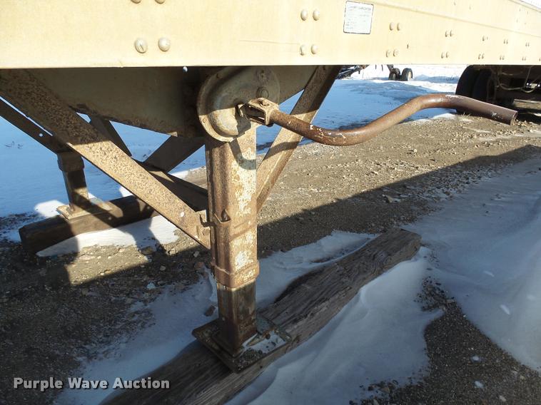 image for item AL9041 1989 Fruehauf nurse tank van trailer