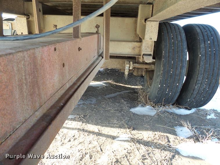 image for item AL9041 1989 Fruehauf nurse tank van trailer