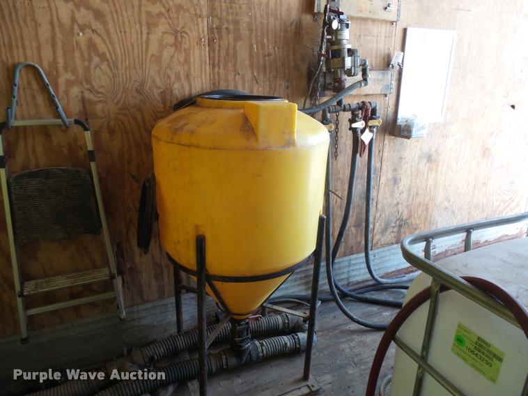 image for item AL9041 1989 Fruehauf nurse tank van trailer