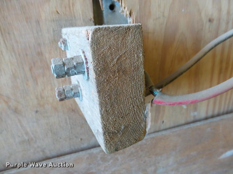 image for item AL9041 1989 Fruehauf nurse tank van trailer