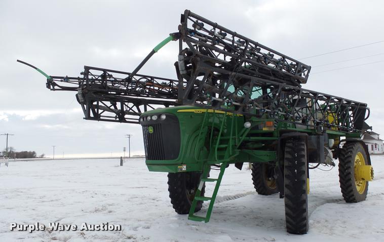 image for item AL9047 2006 John Deere 4920 self-propelled sprayer