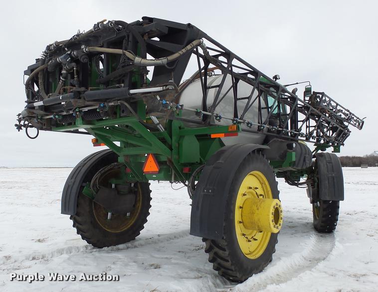 image for item AL9047 2006 John Deere 4920 self-propelled sprayer