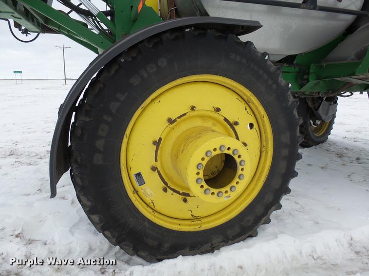 image for item AL9047 2006 John Deere 4920 self-propelled sprayer