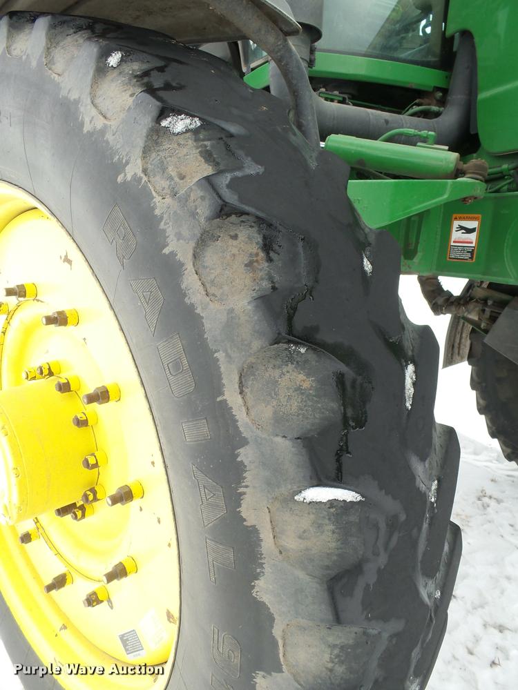 image for item AL9047 2006 John Deere 4920 self-propelled sprayer