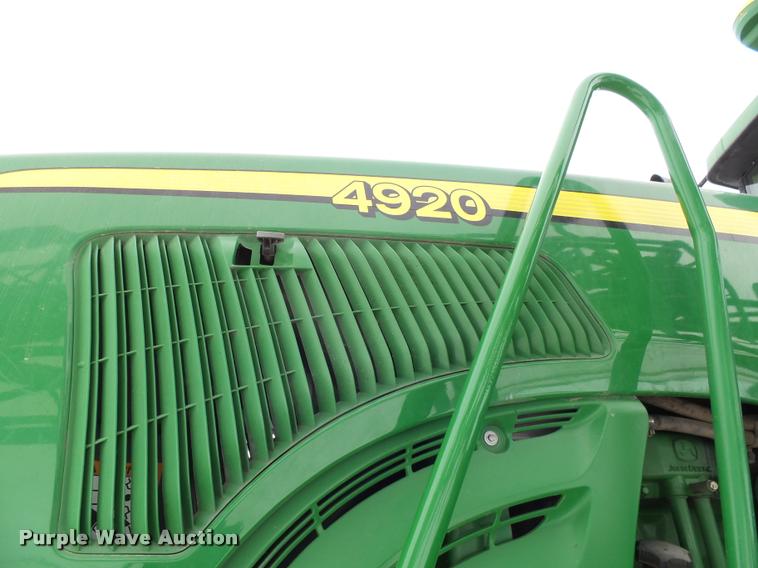 image for item AL9047 2006 John Deere 4920 self-propelled sprayer