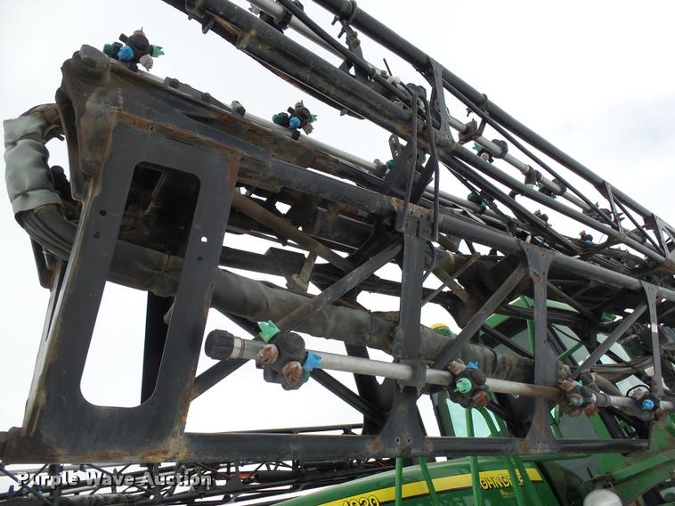 image for item AL9047 2006 John Deere 4920 self-propelled sprayer