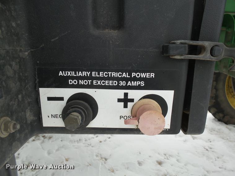 image for item AL9047 2006 John Deere 4920 self-propelled sprayer