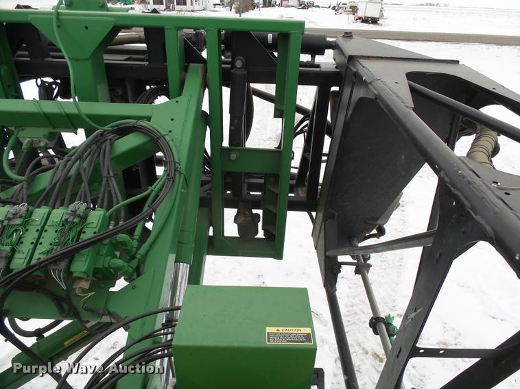 image for item AL9047 2006 John Deere 4920 self-propelled sprayer