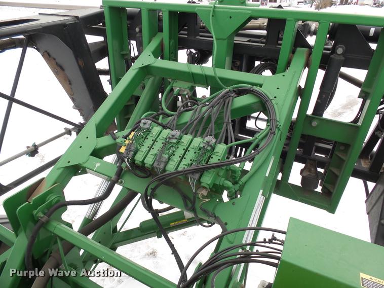 image for item AL9047 2006 John Deere 4920 self-propelled sprayer