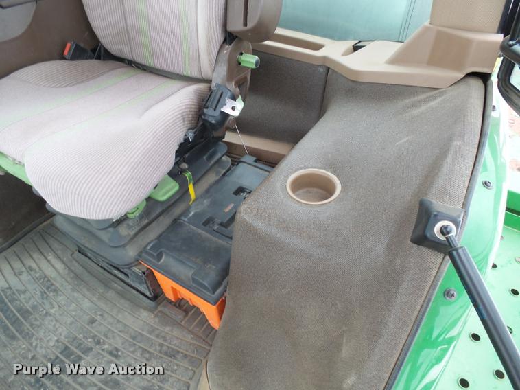 image for item AL9047 2006 John Deere 4920 self-propelled sprayer