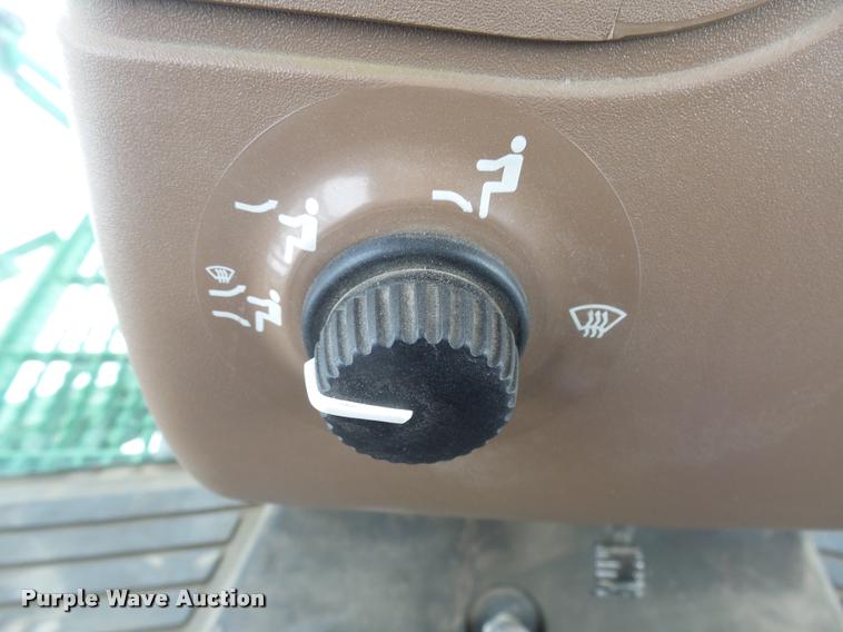 image for item AL9047 2006 John Deere 4920 self-propelled sprayer