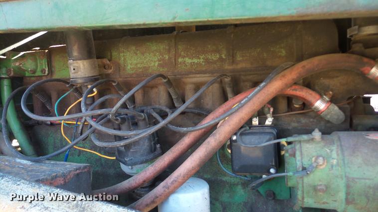 image for item AT9689 Oliver 1600 tractor