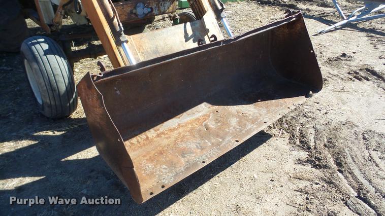 image for item AT9689 Oliver 1600 tractor