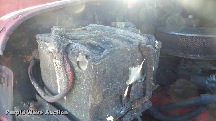 image for item AT9690 1973 International Loadstar 1600 truck cab and chassis