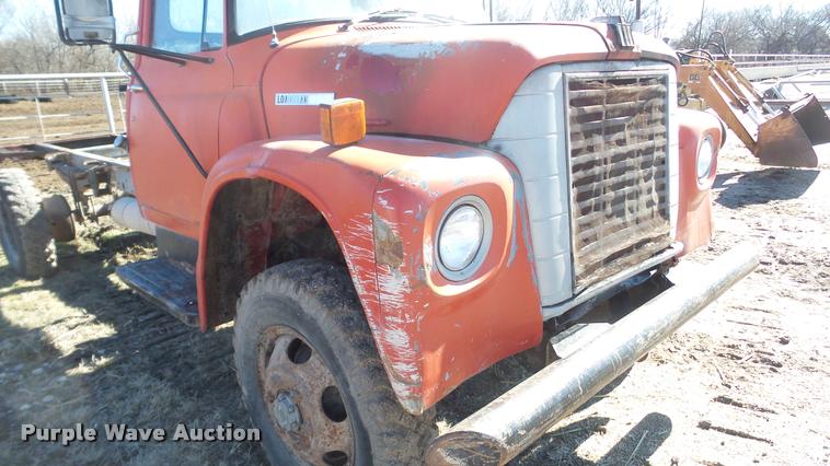 image for item AT9690 1973 International Loadstar 1600 truck cab and chassis