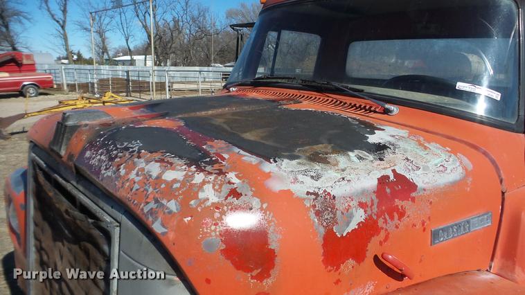 image for item AT9690 1973 International Loadstar 1600 truck cab and chassis