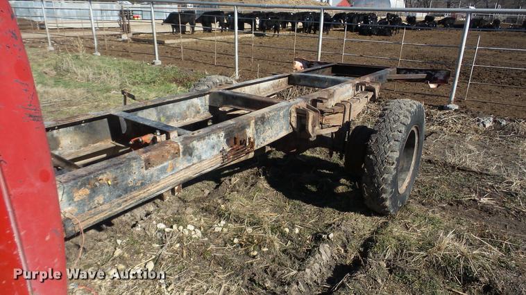 image for item AT9690 1973 International Loadstar 1600 truck cab and chassis