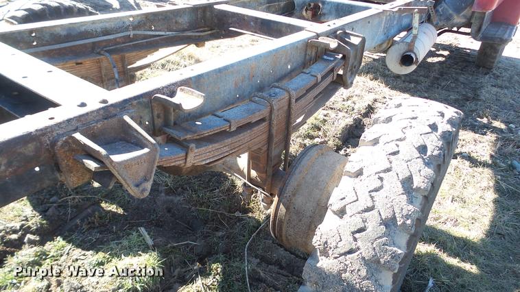 image for item AT9690 1973 International Loadstar 1600 truck cab and chassis