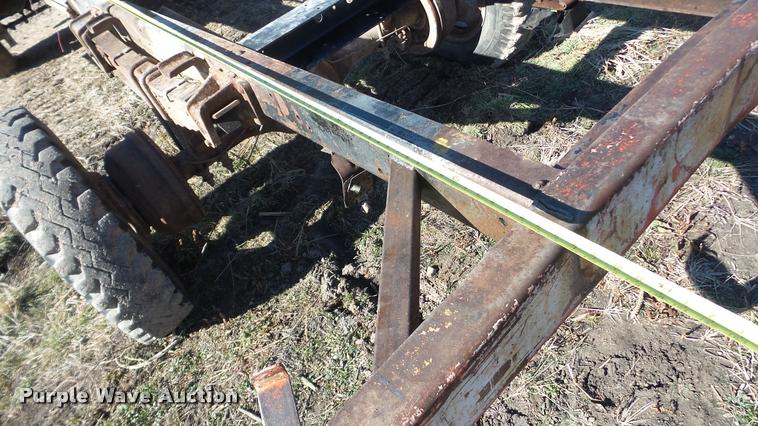 image for item AT9690 1973 International Loadstar 1600 truck cab and chassis