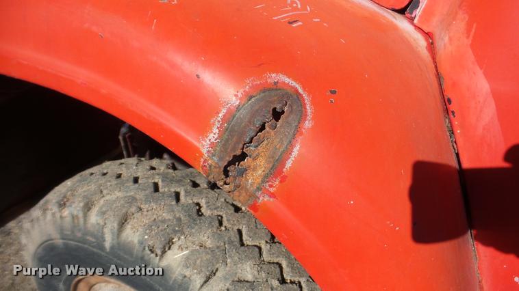 image for item AT9690 1973 International Loadstar 1600 truck cab and chassis