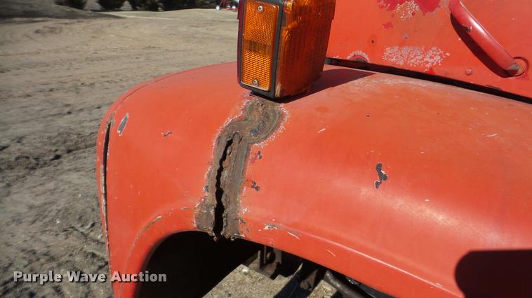 image for item AT9690 1973 International Loadstar 1600 truck cab and chassis