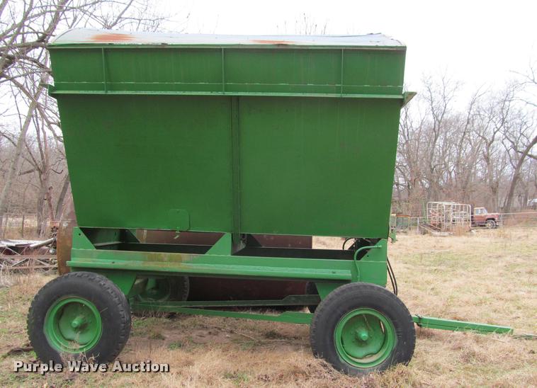 image for item BT9078 Richardson dump wagon