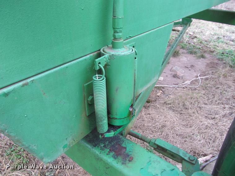 image for item BT9078 Richardson dump wagon