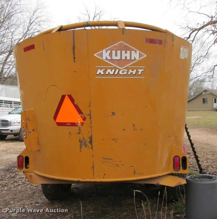 image for item BT9079 Kuhn Knight 5156 vertical mixer