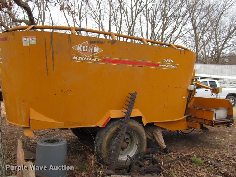 image for item BT9079 Kuhn Knight 5156 vertical mixer