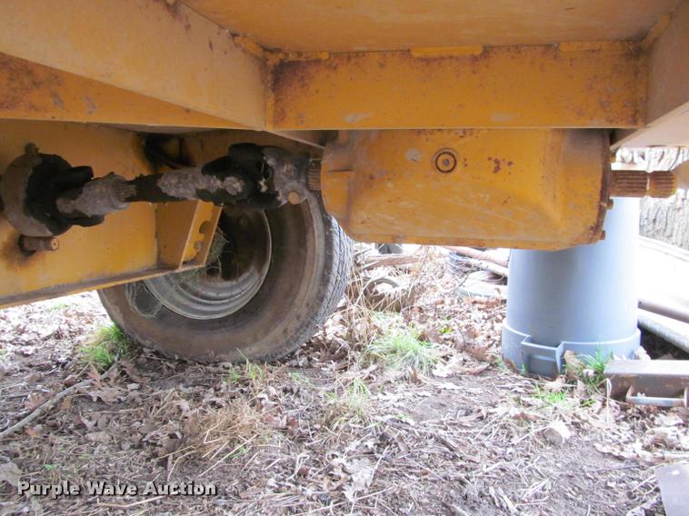 image for item BT9079 Kuhn Knight 5156 vertical mixer