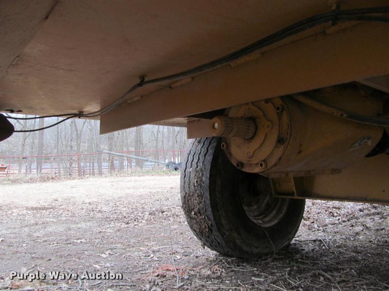 image for item BT9079 Kuhn Knight 5156 vertical mixer