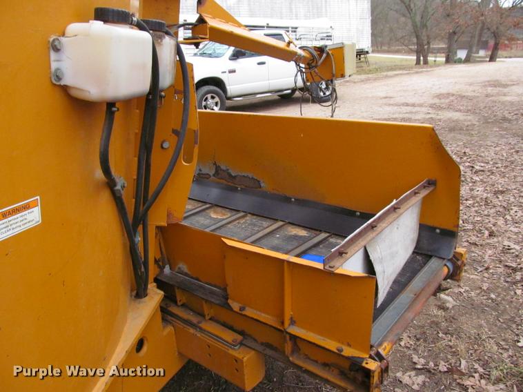 image for item BT9079 Kuhn Knight 5156 vertical mixer