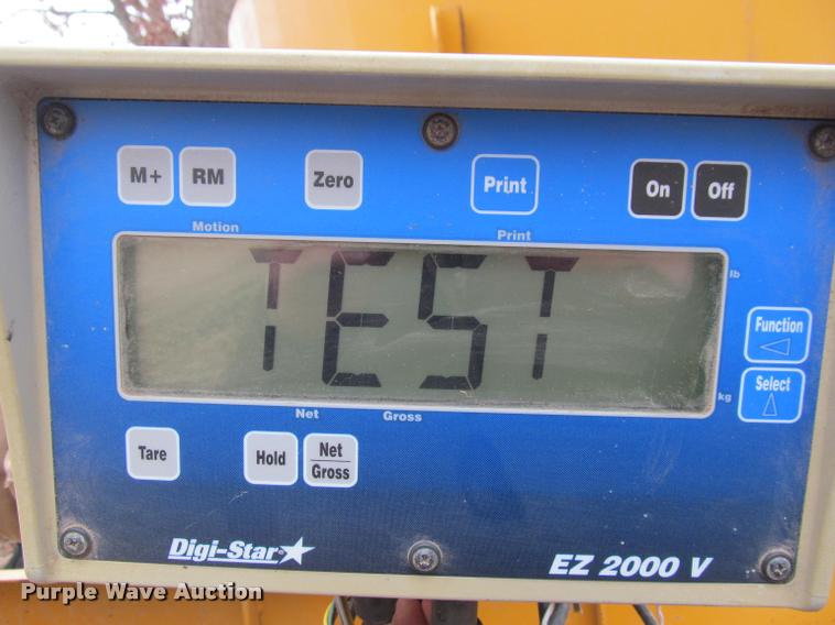 image for item BT9079 Kuhn Knight 5156 vertical mixer