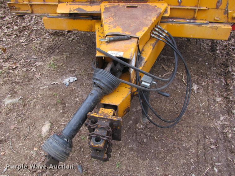 image for item BT9079 Kuhn Knight 5156 vertical mixer