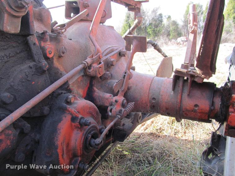 image for item BT9098 Case DC tractor