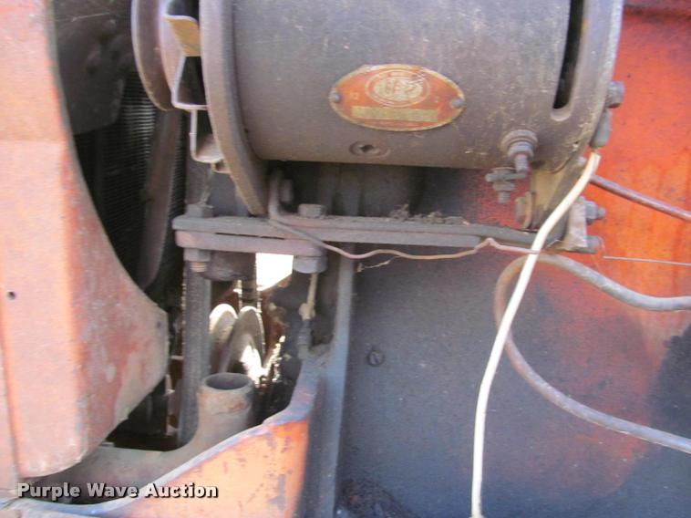 image for item BT9098 Case DC tractor