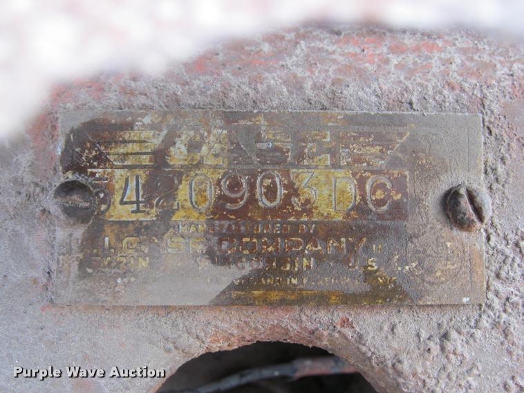 image for item BT9098 Case DC tractor