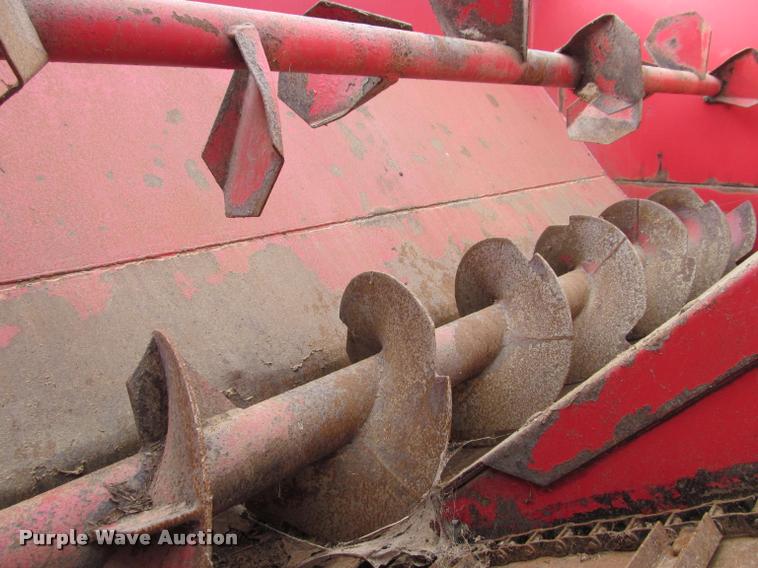 image for item BT9102 Gehl F7190 grain wagon