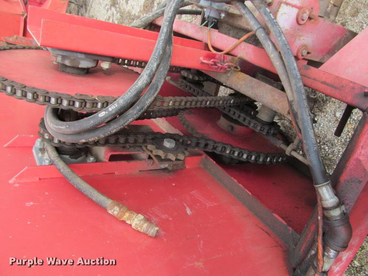 image for item BT9102 Gehl F7190 grain wagon