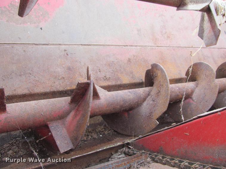 image for item BT9103 Gehl F7190 feed wagon