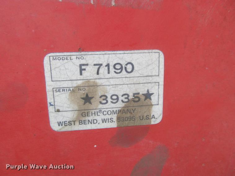 image for item BT9103 Gehl F7190 feed wagon