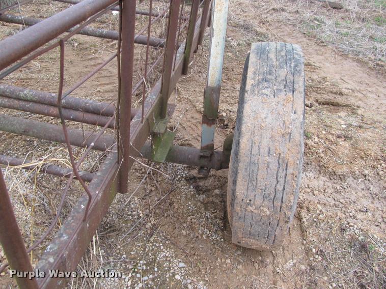 image for item BT9111 Feeder trailer