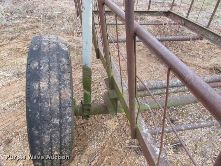 image for item BT9111 Feeder trailer