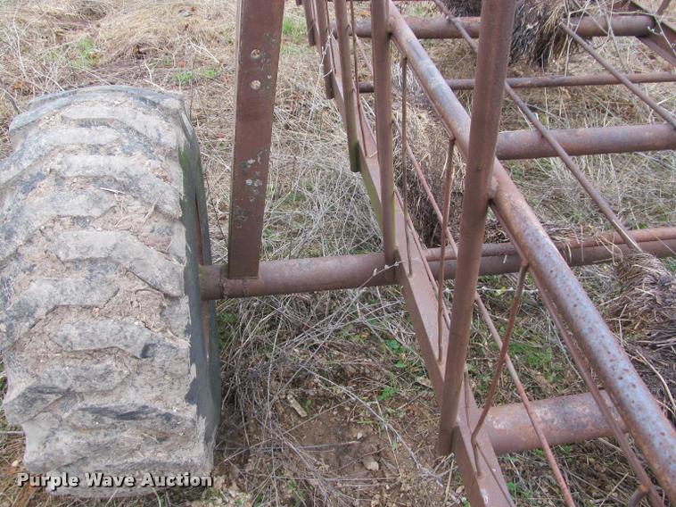 image for item BT9113 Feeder trailer