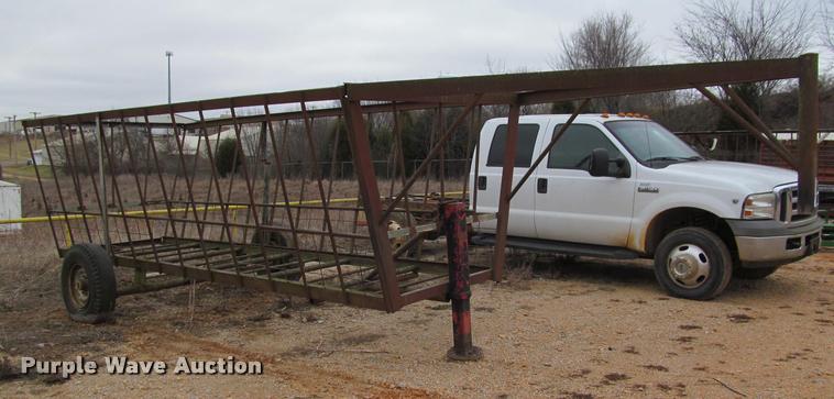 image for item BT9114 Feeder trailer