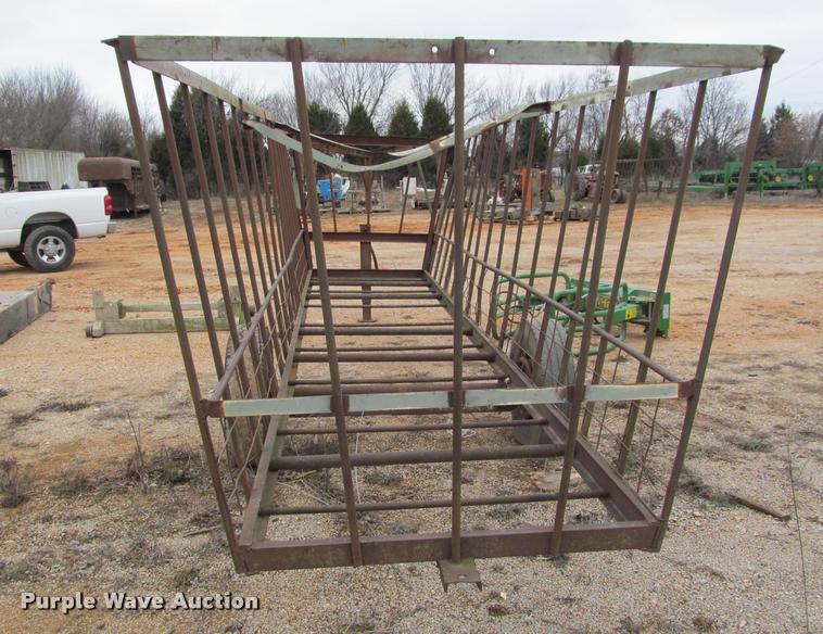 image for item BT9117 Feeder trailer